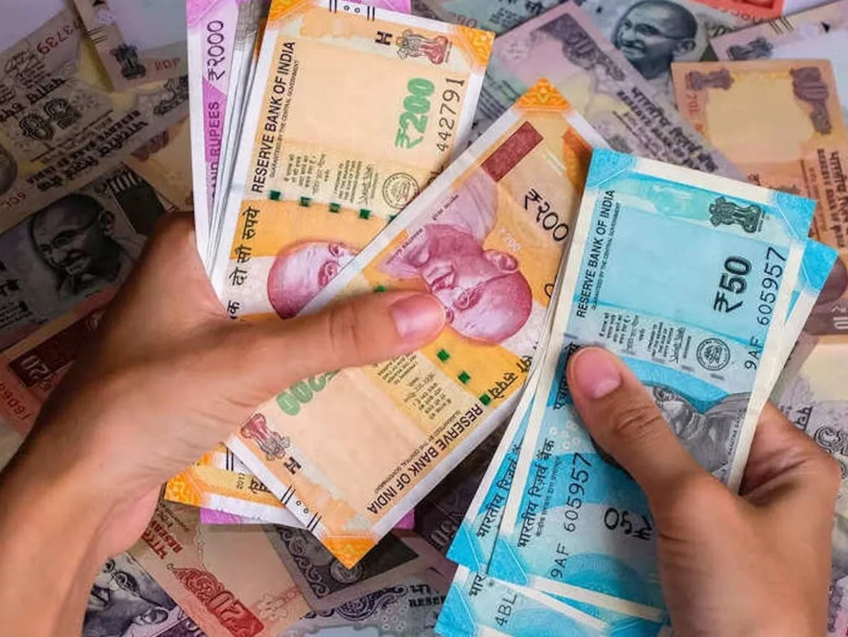 Share Market Blast: एक ही दिन में ₹5,500 से ज्यादा उछला यह मल्टीबैगर शेयर, ₹110 डिविडेंड के ऐलान के बाद एक्सपर्ट्स बोले- अभी 46% और भागेगा भाव