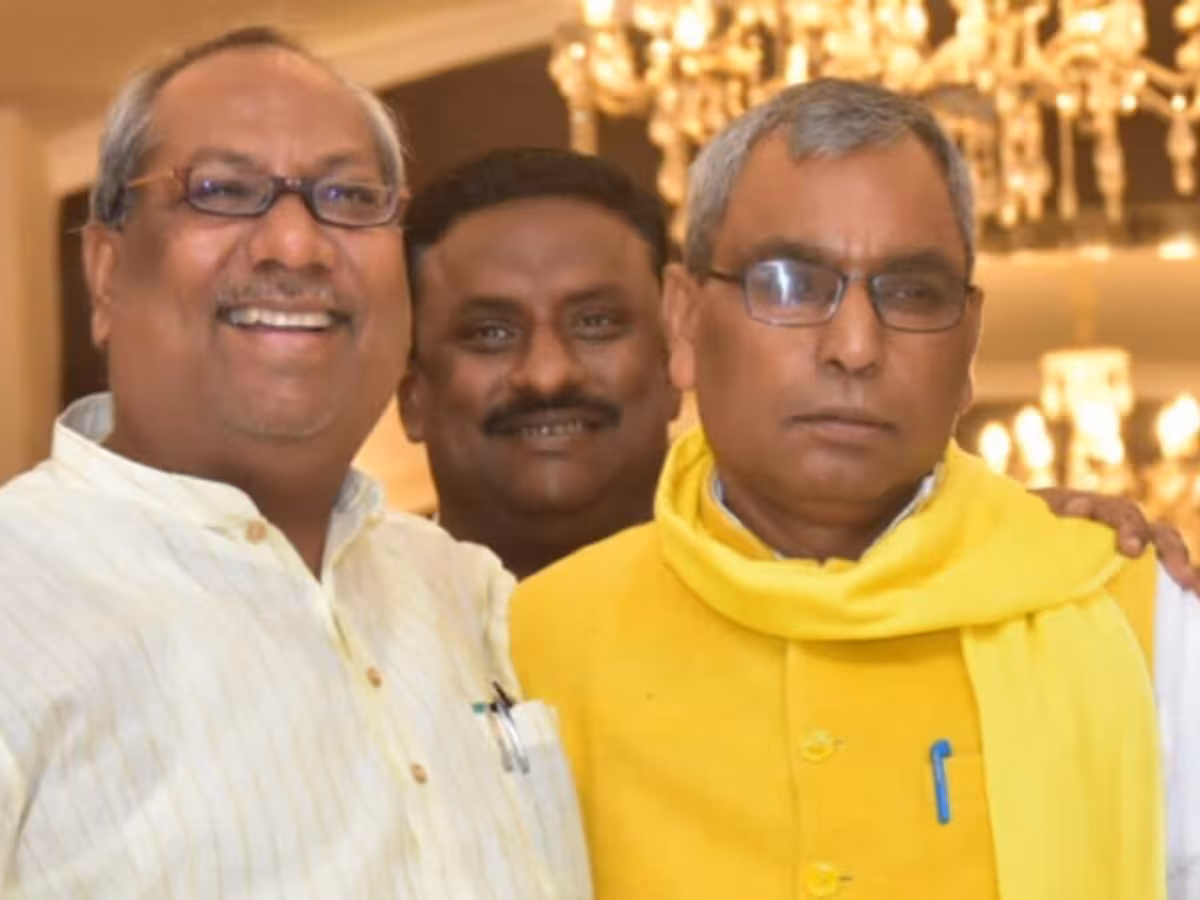 यूपी में एनकाउंटर पर अपनों ने ही घेरी योगी सरकार, संजय निषाद के बाद अब कैबिनेट मंत्री ओपी राजभर ने भी पुलिसिया कार्रवाई पर उठाए गंभीर सवाल