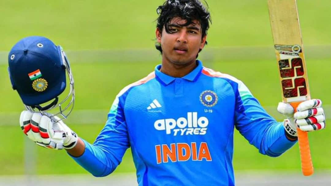 IND vs IRE 2nd T20: पहले मैच में शर्मनाक हार के बाद टीम इंडिया में बड़े बदलाव तय, जानिए क्या वैभव सूर्यवंशी करेंगे डेब्यू