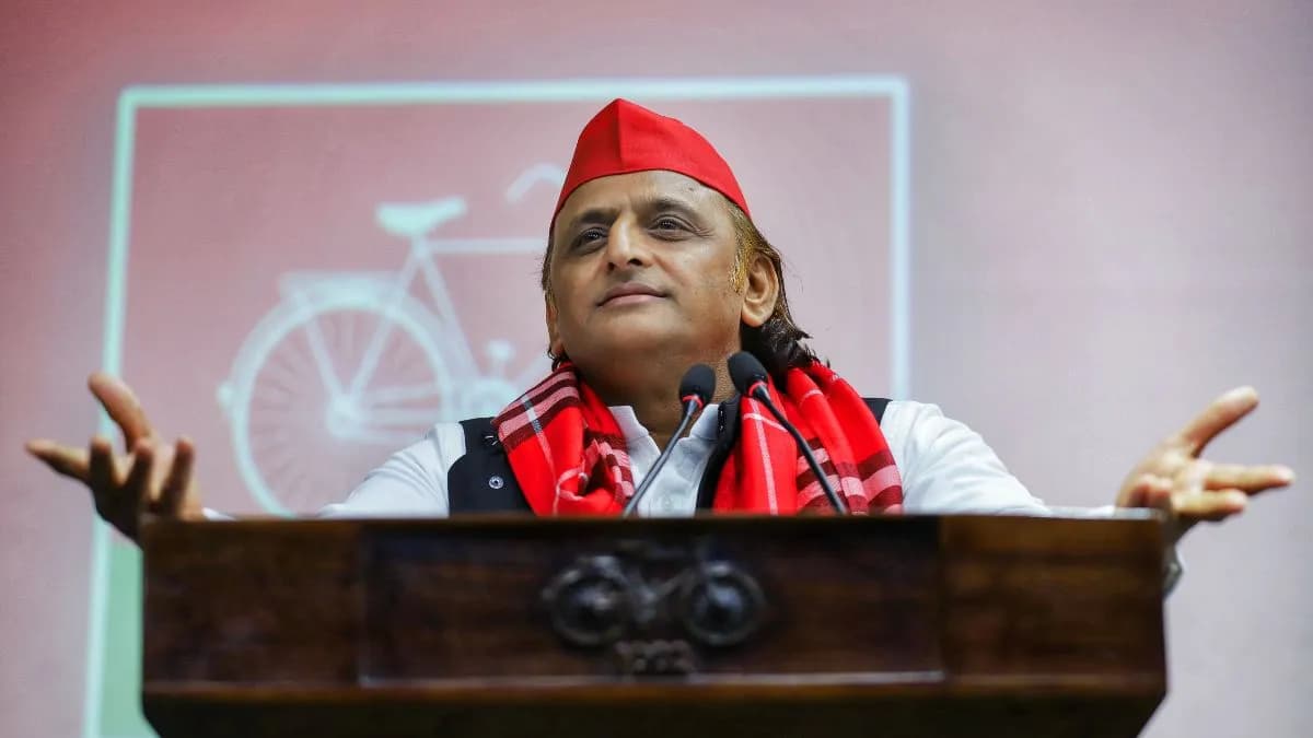 राम मंदिर चंदे पर अखिलेश यादव का अब तक का सबसे तीखा हमला, बीजेपी के अंदरूनी कलह का किया भंडाफोड़