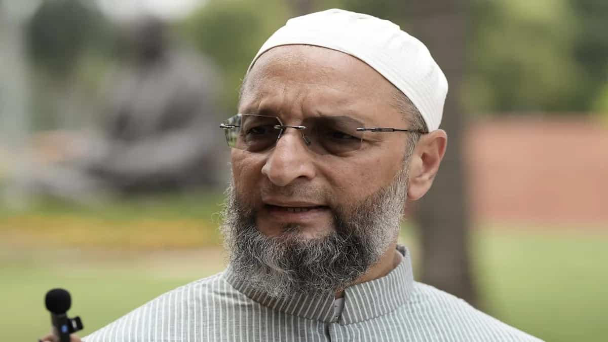पहले शमीर रमज़ान और अब रोशन शेख, मुंबई में आखिर क्यों ओवैसी के पार्षदों की एक-एक कर जा रही है सीट