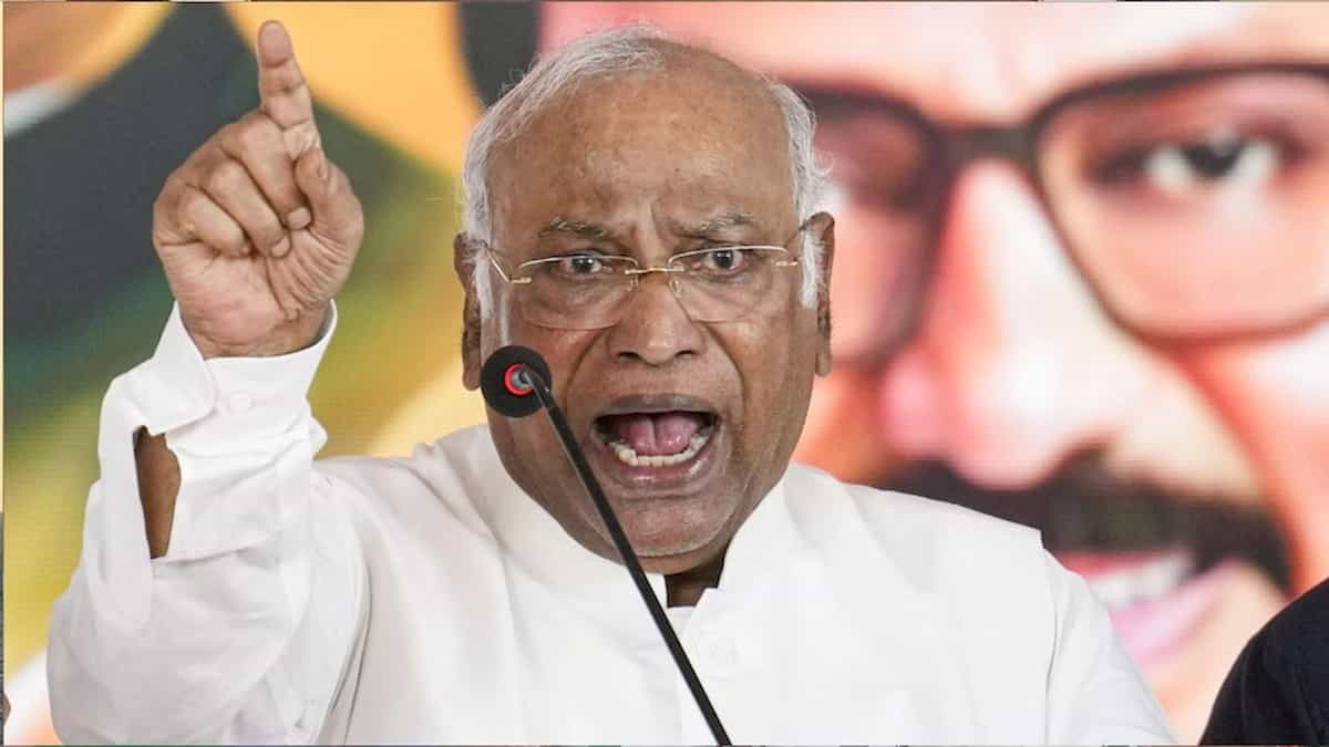 'मदर ऑफ डेमोक्रेसी अपने बच्चों के साथ ऐसा कर रही है...' लाठीचार्ज पर भड़के मल्लिकार्जुन खरगे, कहा- नहीं मनाऊंगा अपना बर्थडे