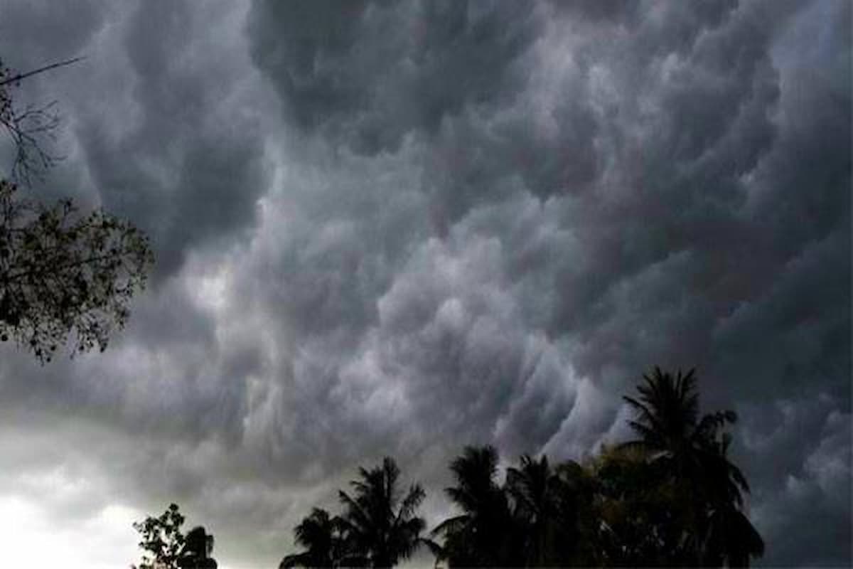 लखनऊ समेत 40 से ज्यादा जिलों में झमाझम बारिश का अलर्ट जारी, जानें क्या आपकी भी शहर है इसमें शामिल