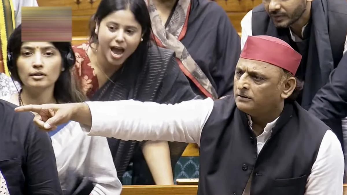 10 साल में 20 पेपर लीक! अखिलेश यादव ने संसद में खोले सरकार के ऐसे धागे, बैकफुट पर आई BJP