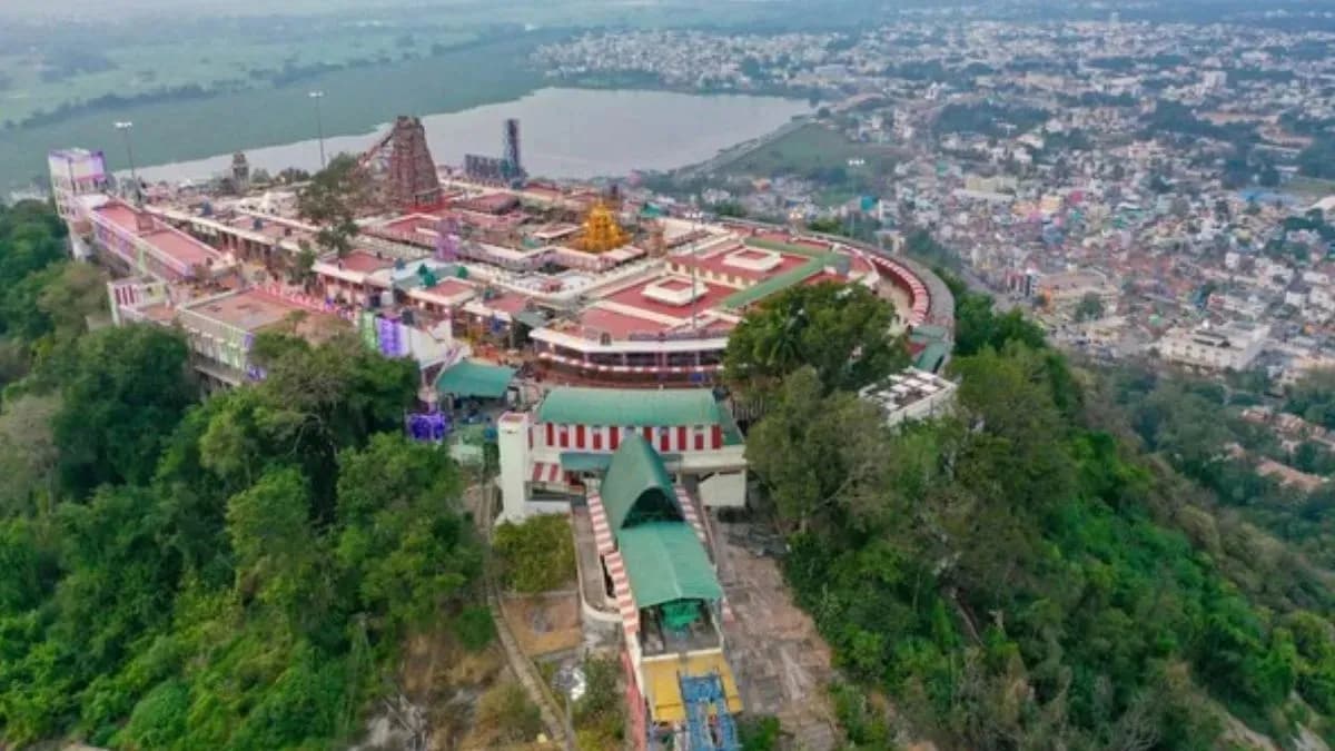 100 करोड़ की मंदिर की जमीन मात्र 2 करोड़ में हड़पी, तीन धरे गए