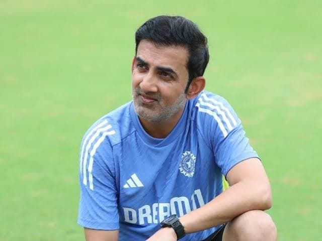 क्या खतरे में है गौतम गंभीर की कुर्सी; BCCI के तेवर सख्त, इन फैसलों पर मचा बवाल!