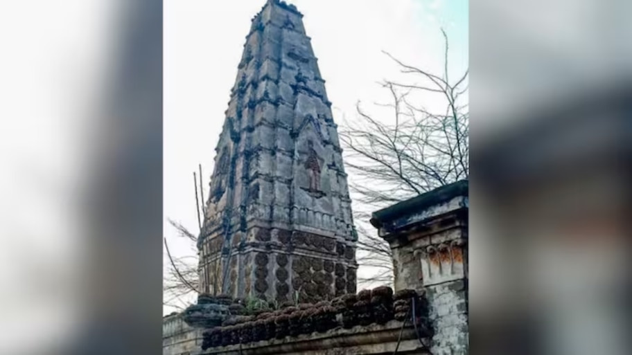 मुनीर को हिंदुओं से नफरत है...मरदसे के लिए पंजाब में गिराया 100 साल पुराना...