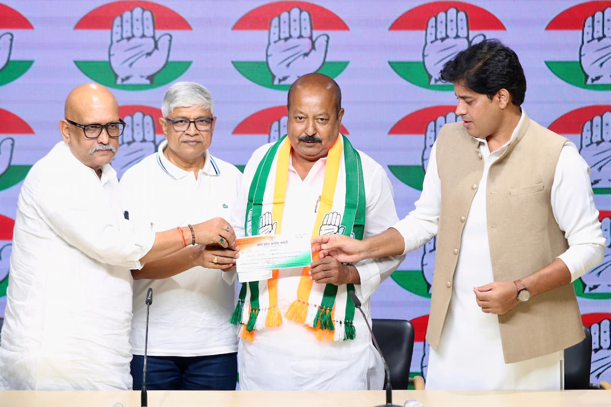 AIMIM को बड़ा झटका: तेजतर्रार प्रवक्ता आसिम वकार कांग्रेस में शामिल, बोले- बीजेपी को हराना है तो यही एकमात्र विकल्प