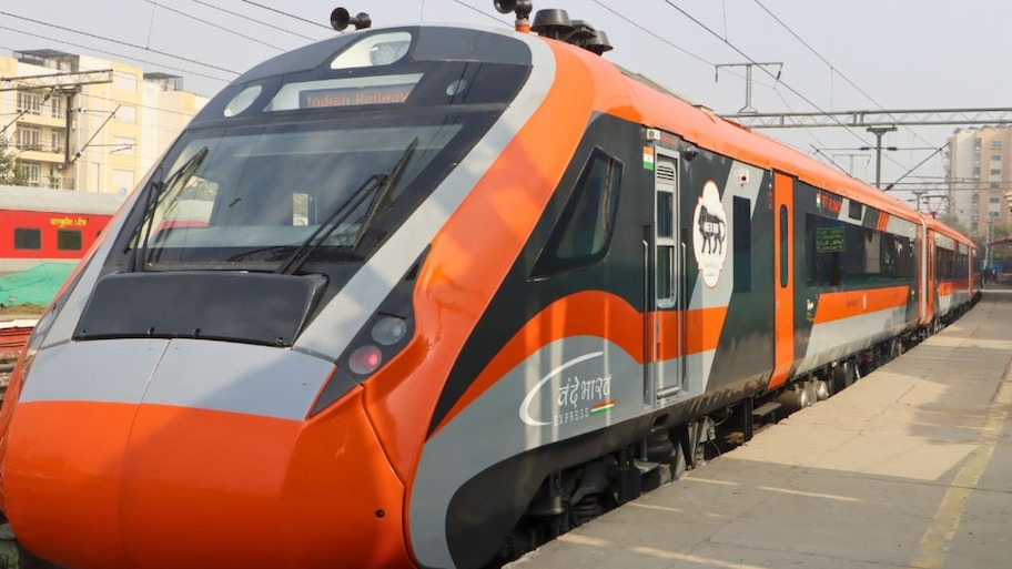 रात के लंबे सफर के लिए रेलवे का ऐतिहासिक प्लान, सुरक्षा तकनीक तक जानें क्या-क्या होगा खास