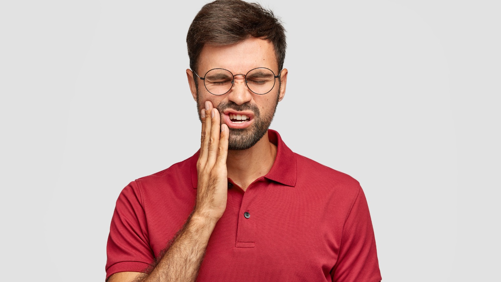 अक्ल दाढ़ का दर्द या मसूड़ों का इंफेक्शन? चबाने और खाने में हो रही है परेशानी