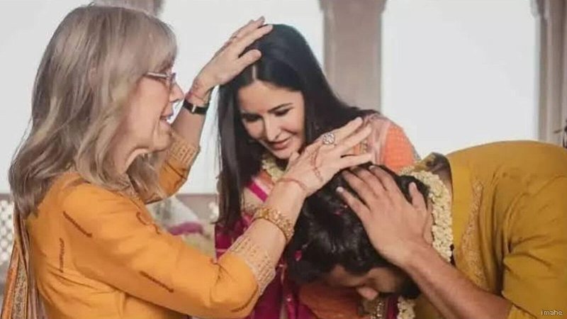कटरीना कैफ की मां तमिलनाडु के उस सुदूर गांव में रहती हैं जहां बिजली तक नहीं पहुंच पाई