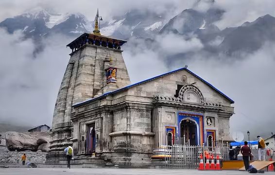 केदारनाथ धाम को भी नहीं बख्शा! मात्र 5 महीने में फैला 50.30 टन भारी कूड़ा