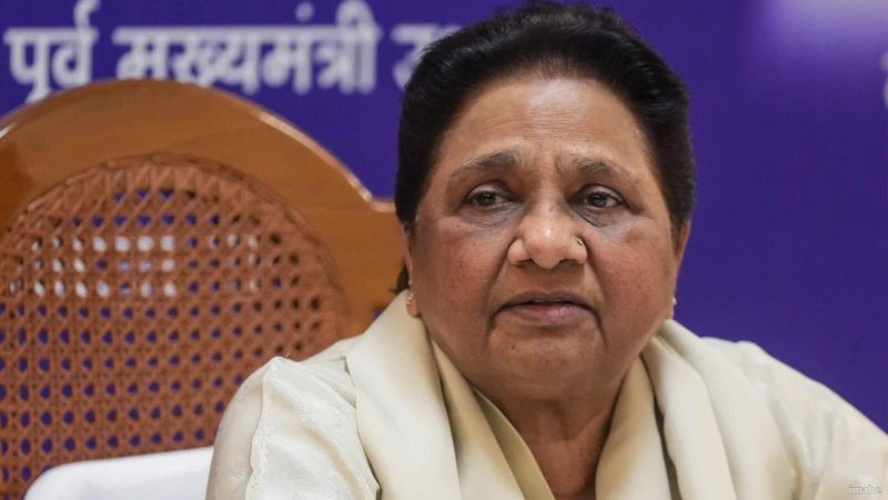 षडयंत्र के तहत करा रहे फेक सर्वे', मायावती ने लगाए गंभीर आरोप
