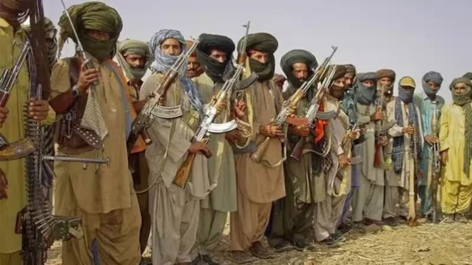 बलूचिस्तान में बेकाबू हुए हालात: BLA ने 12 दिनों में किए 34 बड़े हमले