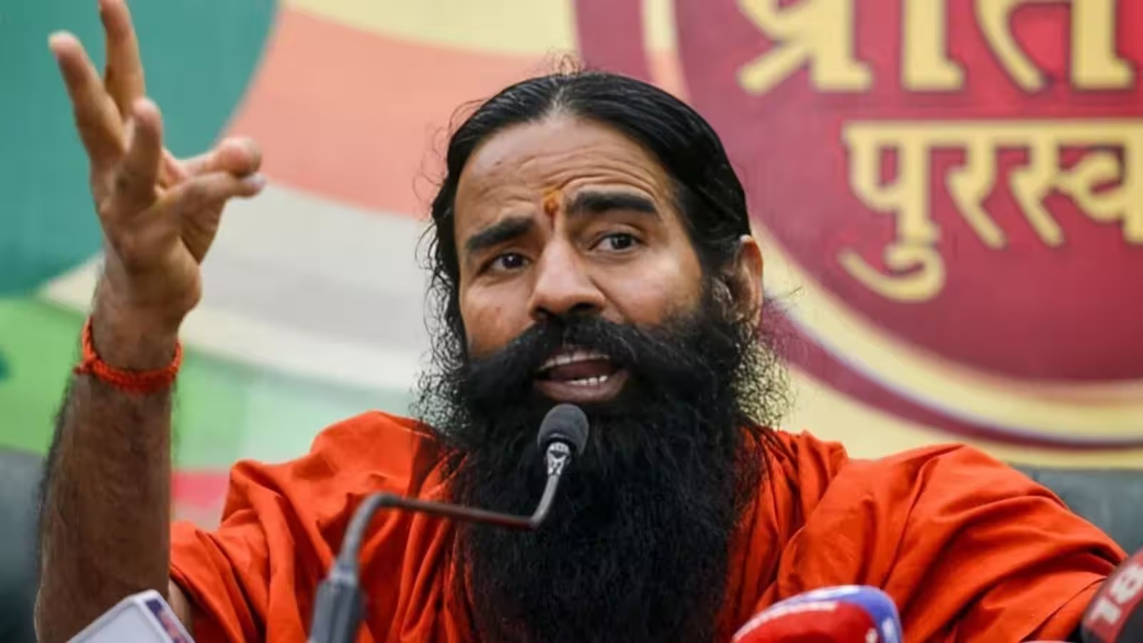 योग गुरु बाबा रामदेव के एक नए बयान से देश की राजनीति में भूचाल
